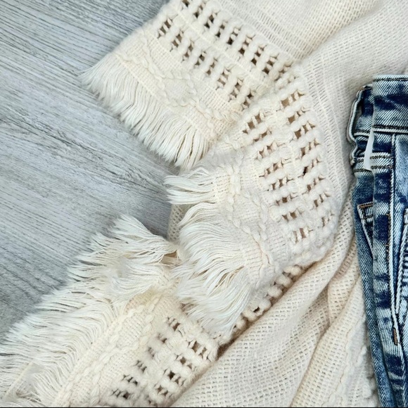 Brown Fringe Shawl-poncho - Picture 7 of 7